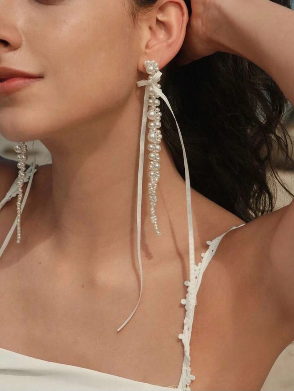 White Pearl Tassel Ribbon Drop Earrings - Picture 4 of 6